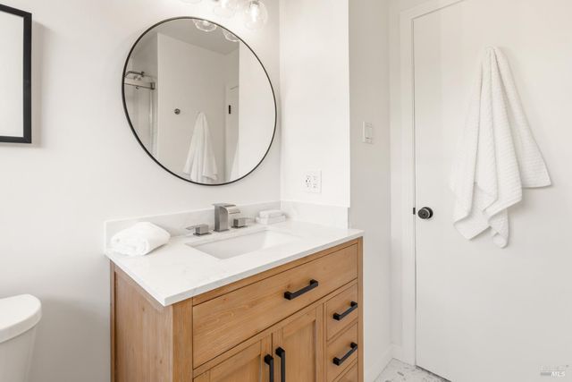 26 College Ct, Larkspur, CA 94939