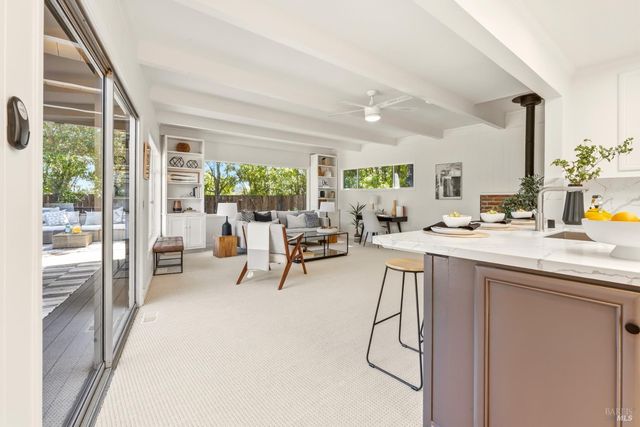 26 College Ct, Larkspur, CA 94939