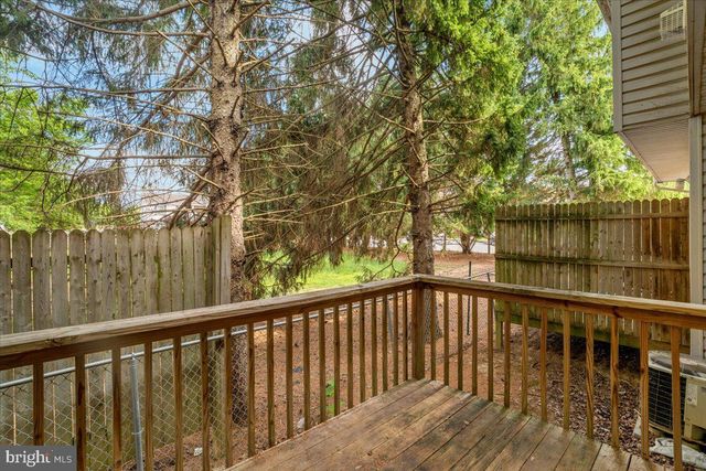 37 DOROTHY CT, Inwood, WV 25428