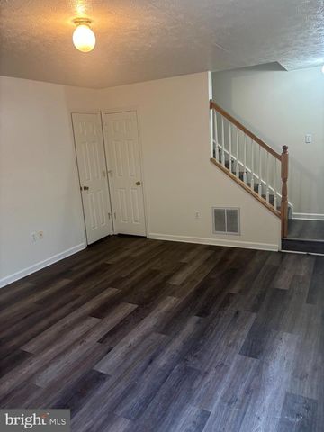37 DOROTHY CT, Inwood, WV 25428
