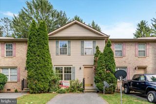 37 DOROTHY CT, Inwood, WV 25428