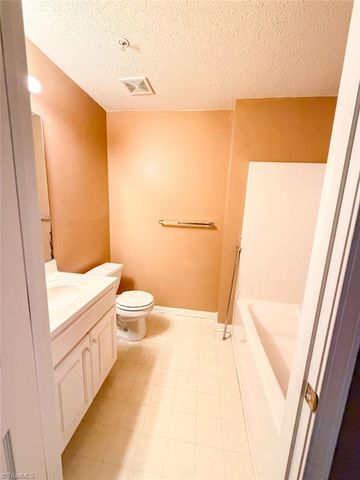 3694 Cotswold Avenue 1A, Greensboro, NC 27410