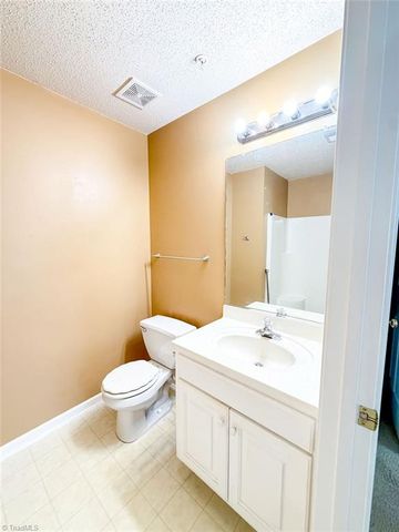 3694 Cotswold Avenue 1A, Greensboro, NC 27410