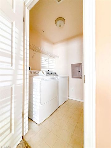 3694 Cotswold Avenue 1A, Greensboro, NC 27410