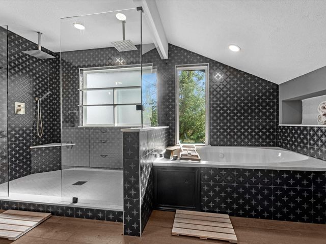 5041 Nina Lee Lane, Houston, TX 77092