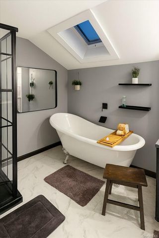 266 Scheller Park Road, Coxsackie, NY 12124