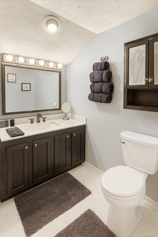 266 Scheller Park Road, Coxsackie, NY 12124