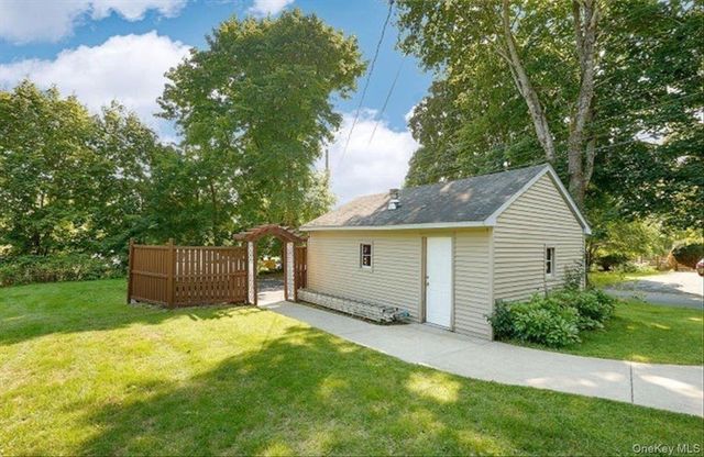 266 Scheller Park Road, Coxsackie, NY 12124