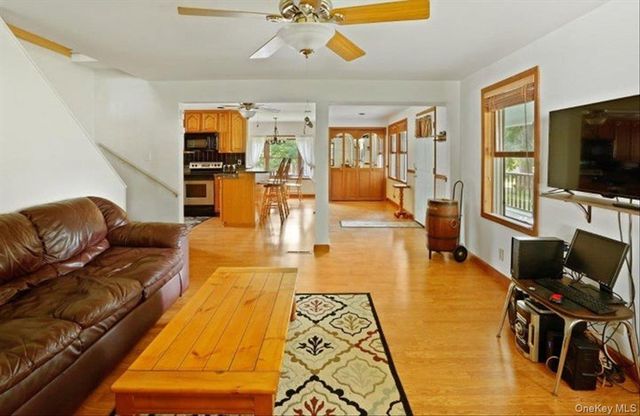 266 Scheller Park Road, Coxsackie, NY 12124