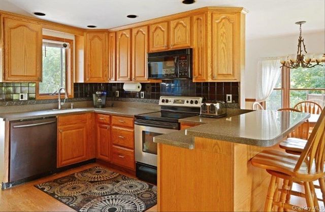 266 Scheller Park Road, Coxsackie, NY 12124