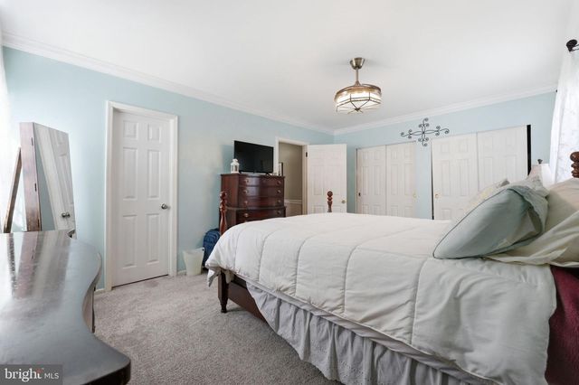 102 GLOUCESTER CT, Downingtown, PA 19335