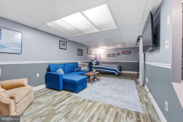 102 GLOUCESTER CT, Downingtown, PA 19335