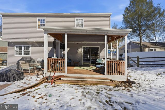 102 GLOUCESTER CT, Downingtown, PA 19335