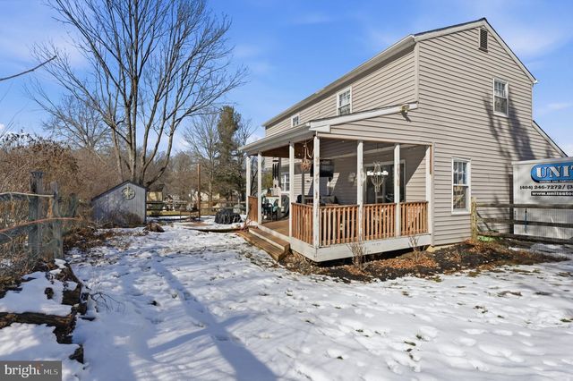 102 GLOUCESTER CT, Downingtown, PA 19335