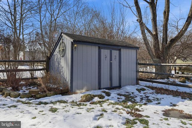 102 GLOUCESTER CT, Downingtown, PA 19335