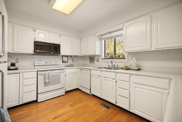 521 Abbott Mountain Road, Prestonsburg, KY 41653