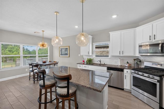 216 Racetrack Lane, Montgomery, TX 77356
