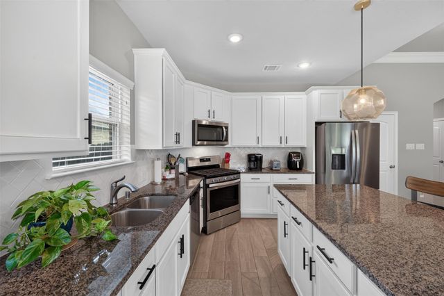 216 Racetrack Lane, Montgomery, TX 77356