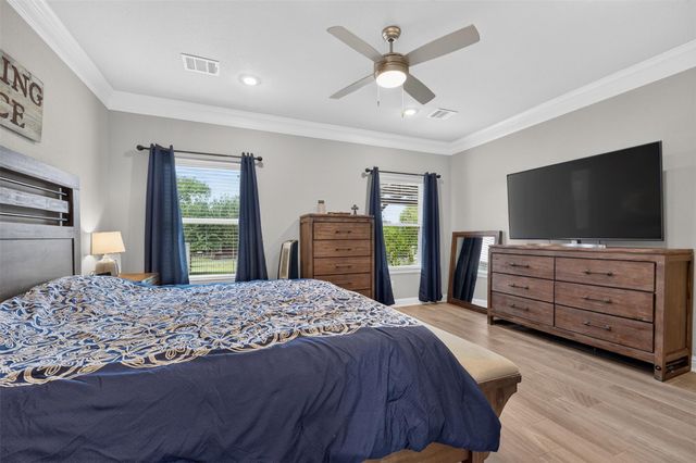 216 Racetrack Lane, Montgomery, TX 77356