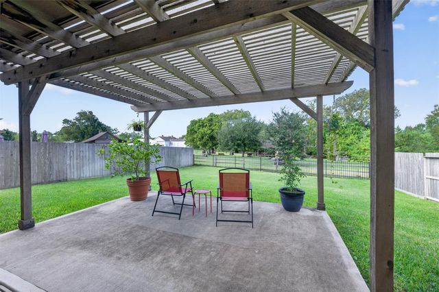 216 Racetrack Lane, Montgomery, TX 77356