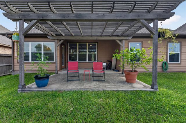 216 Racetrack Lane, Montgomery, TX 77356