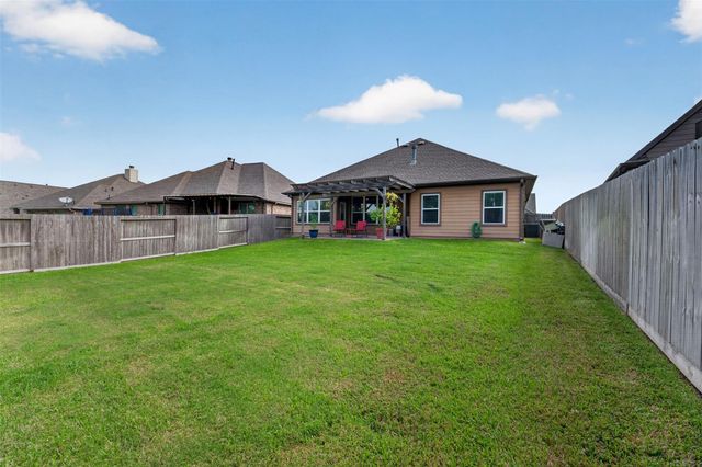 216 Racetrack Lane, Montgomery, TX 77356