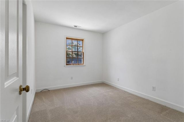 20 Magnolia PL, Hampton, VA 23669