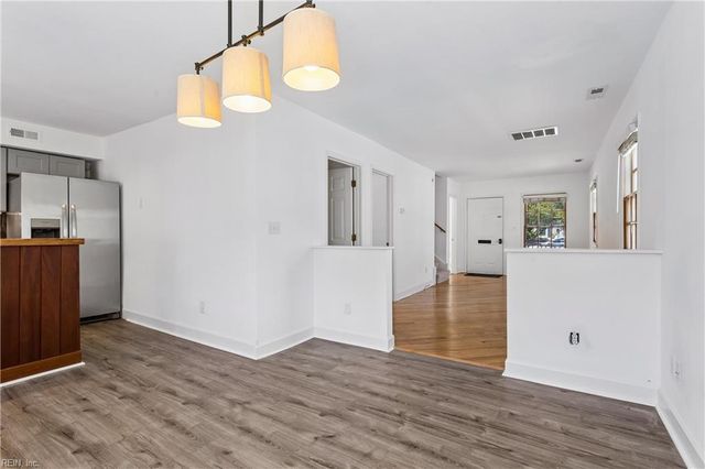 20 Magnolia PL, Hampton, VA 23669