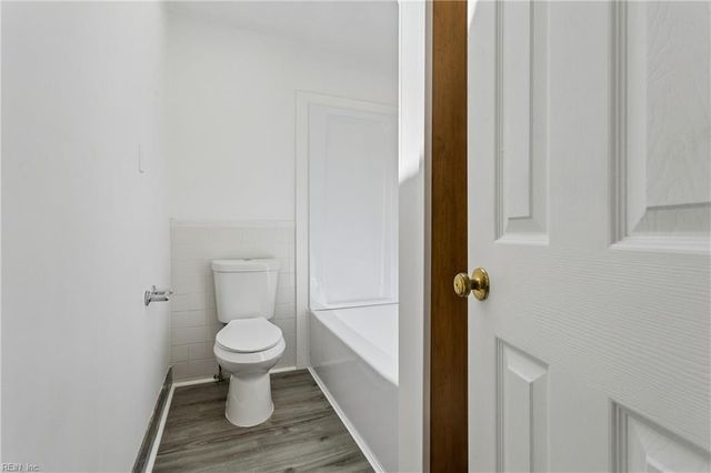 20 Magnolia PL, Hampton, VA 23669