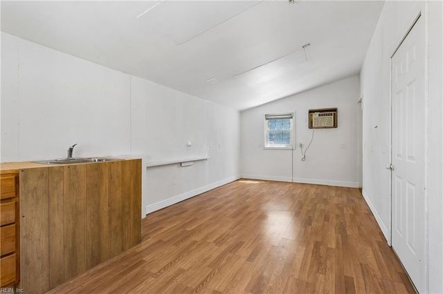 20 Magnolia PL, Hampton, VA 23669
