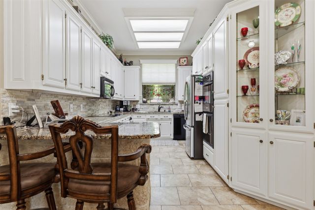 5210 Wedgefield Road, Granbury, TX 76049