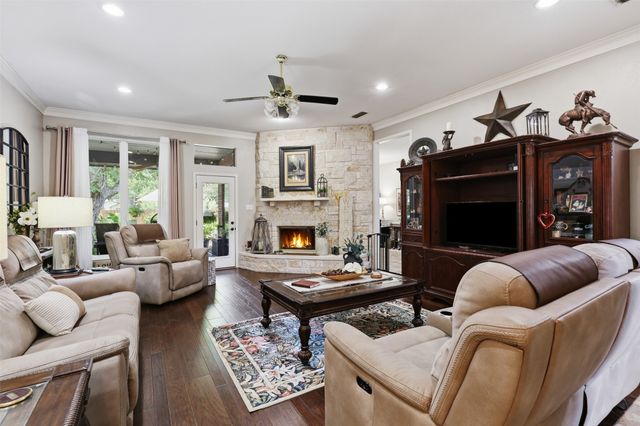 5210 Wedgefield Road, Granbury, TX 76049