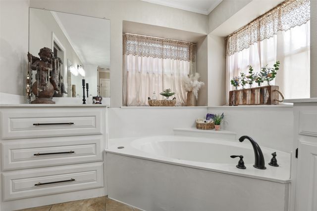 5210 Wedgefield Road, Granbury, TX 76049