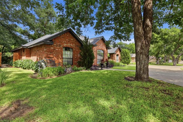 5210 Wedgefield Road, Granbury, TX 76049