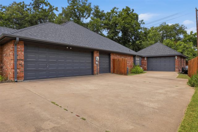 5210 Wedgefield Road, Granbury, TX 76049