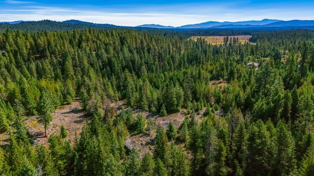 1770 Highway 211 Hwy, Newport, WA 99156