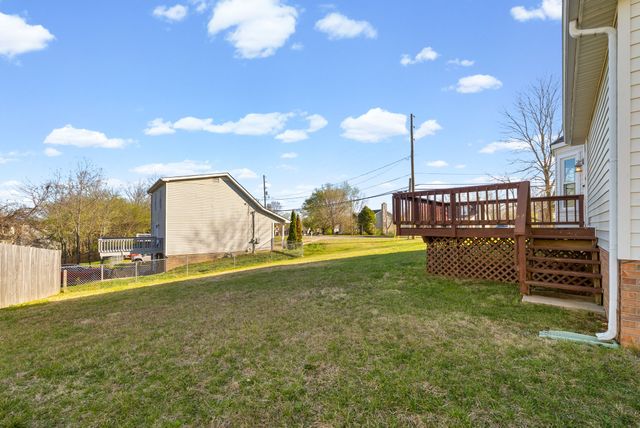 501 Eysian Rd, Clarksville, TN 37040