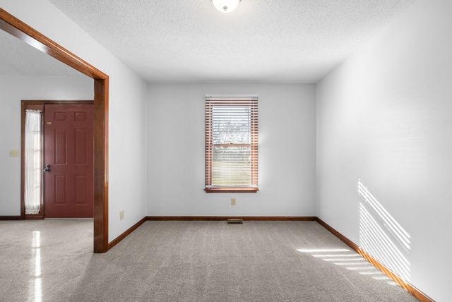 501 Eysian Rd, Clarksville, TN 37040