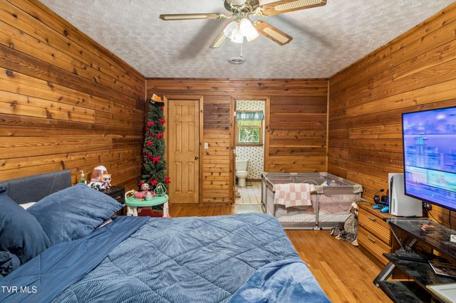 234 Eastwood Drive, Bluff City, TN 37618
