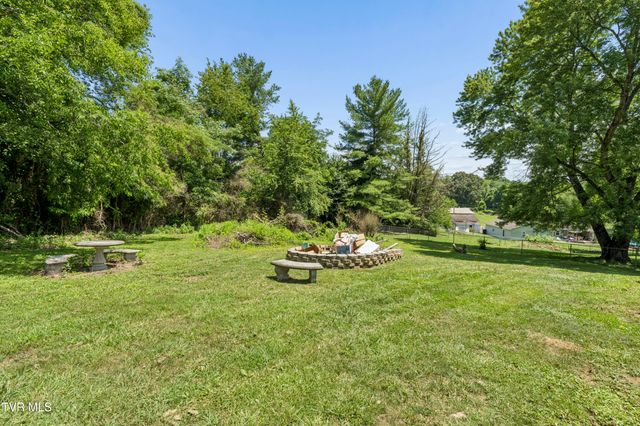 234 Eastwood Drive, Bluff City, TN 37618