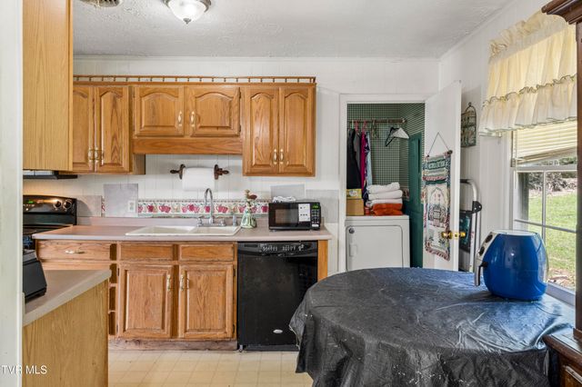 234 Eastwood Drive, Bluff City, TN 37618