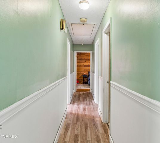 234 Eastwood Drive, Bluff City, TN 37618