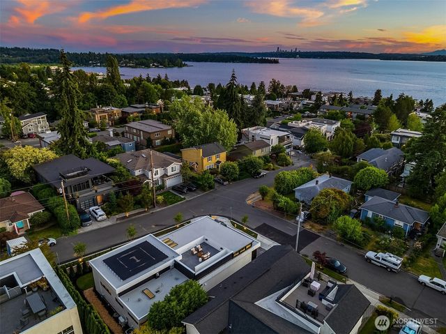 10232 NE 65th Street, Kirkland, WA 98033