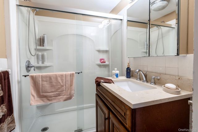 11 Lay Street, Kingston, NY 12401