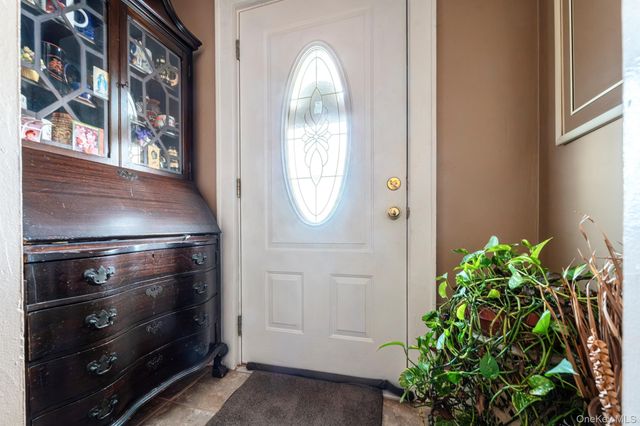 11 Lay Street, Kingston, NY 12401