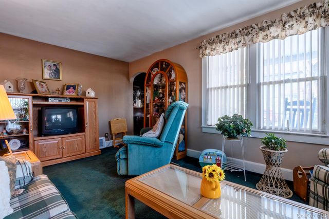 11 Lay Street, Kingston, NY 12401