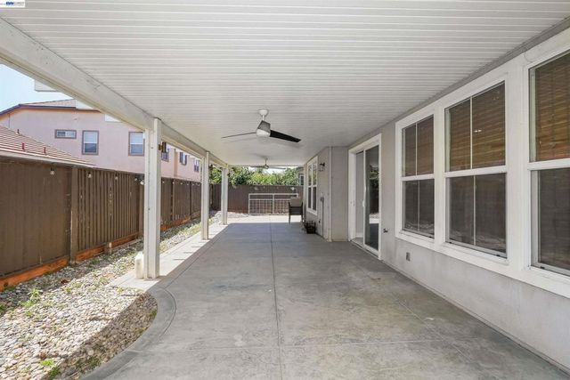 321 Myrtle Ln, Oakley, CA 94561