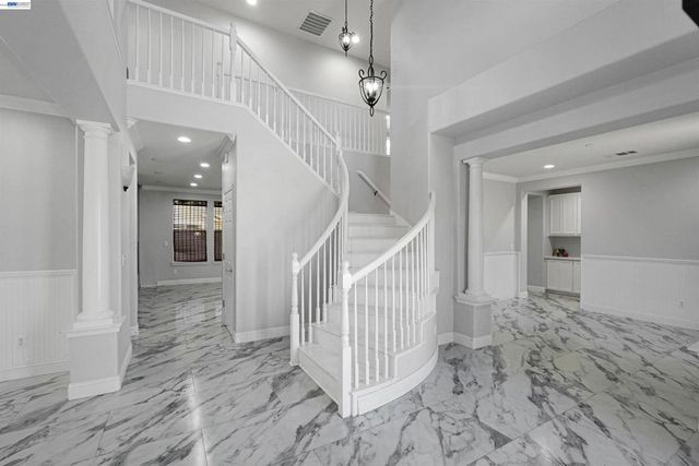 321 Myrtle Ln, Oakley, CA 94561