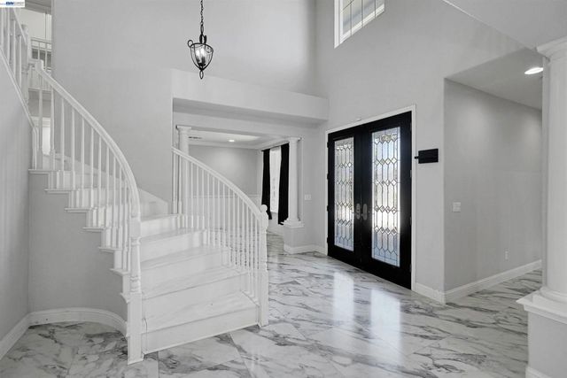 321 Myrtle Ln, Oakley, CA 94561