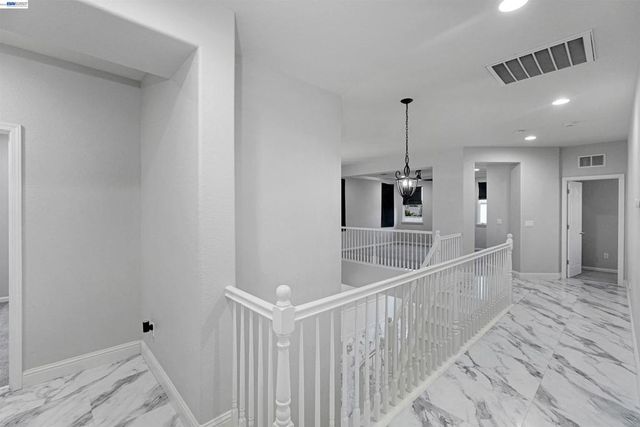 321 Myrtle Ln, Oakley, CA 94561